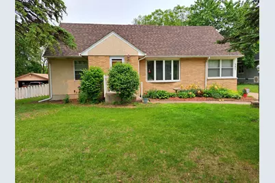 487 Roselawn Avenue E, Maplewood, MN 55117 - Photo 1