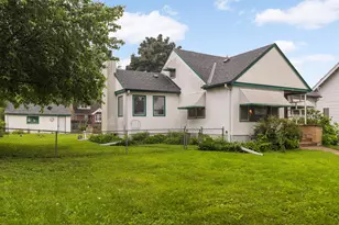 955 Otto Ave, Saint Paul, MN 55102 - Photo 1