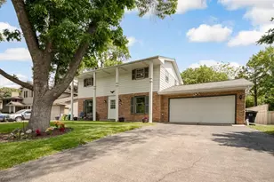 569 Driftwood Rd, New Brighton, MN 55112 - Photo 1