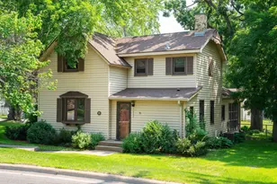 1802 Kilian Blvd SE, Saint Cloud, MN 56304 - Photo 1