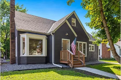 1372 Victoria Street N, Saint Paul, MN 55117 - Photo 1