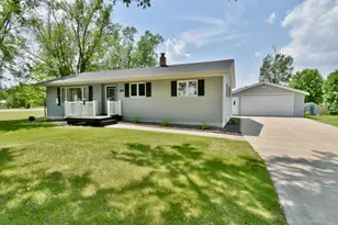 101 Poplar Ave, Lowry, MN 56349 - Photo 1
