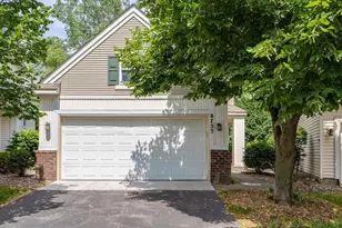 8755 N Bay Dr, Chanhassen, MN 55317 - Photo 1