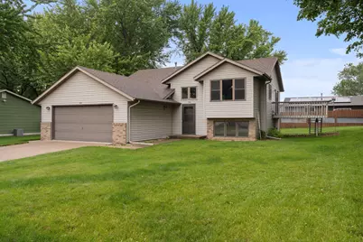 830 22nd Street NE, Owatonna, MN 55060 - Photo 1