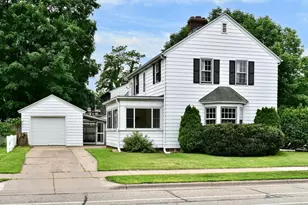 252 Market St, Winona, MN 55987 - Photo 1