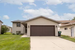 2209 18th Ave SE, Rochester, MN 55904 - Photo 1