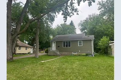 903 N Aurdal Avenue, Fergus Falls, MN 56537 - Photo 1