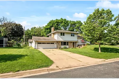 2501 Hayes Drive, Burnsville, MN 55337 - Photo 1