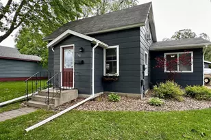 718 4th Ave E, Alexandria, MN 56308 - Photo 1