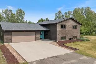 1312 8th Ave NW, Chisholm, MN 55719 - Photo 1