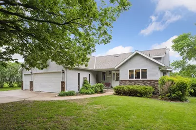 900 Richland Avenue SW, Willmar, MN 56201 - Photo 1