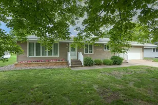 905 24th Ave N, Saint Cloud, MN 56303 - Photo 1