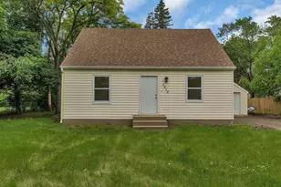 1519 Roosevelt Rd, Saint Cloud, MN 56301 - Photo 1