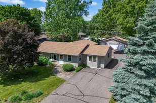 1620 Oak St, Hastings, MN 55033 - Photo 1