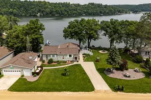 40536 Ryans Bay Rd, Zumbro Falls, MN 55991 - Photo 1