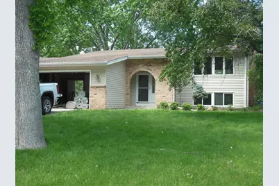 5008 81st Lane N, Brooklyn Park, MN 55443 - Photo 1