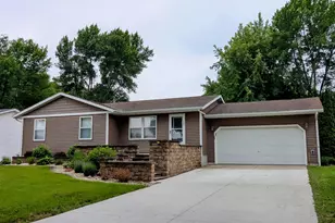 200 E Saratoga St, Marshall, MN 56258 - Photo 1