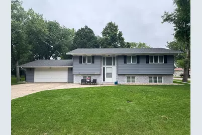 407 Dogwood Avenue, Marshall, MN 56258 - Photo 1