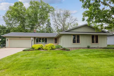2381 Queens Drive, Woodbury, MN 55125 - Photo 1