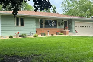 240 15th St SW, Owatonna, MN 55060 - Photo 1