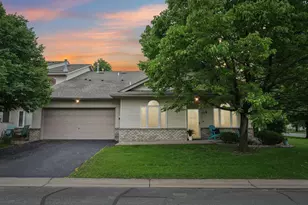 1118 Crystal Pl W, Chaska, MN 55318 - Photo 1