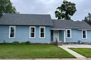 626 Wilson St, Winona, MN 55987 - Photo 1