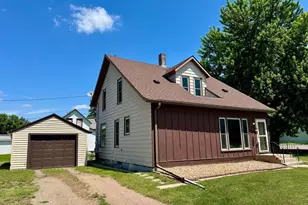 720 Fir Ave, Bird Island, MN 55310 - Photo 1