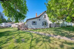 215 E Michigan Ave, Gilbert, MN 55741 - Photo 1