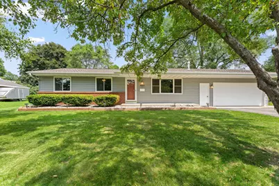 9007 Knox Avenue S, Bloomington, MN 55431 - Photo 1