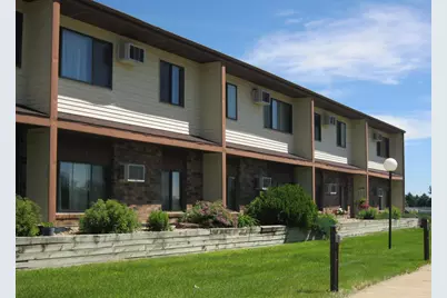602 E Warren Street #13, Luverne, MN 56156 - Photo 1