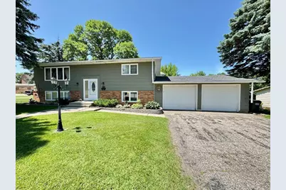 14 4th Avenue NE, Elbow Lake, MN 56531 - Photo 1