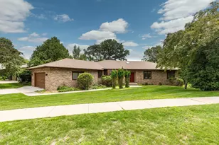 2104 Baihly Hills Dr SW, Rochester, MN 55902 - Photo 1