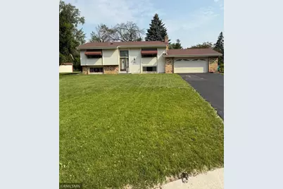 6811 Cottonwood Lane N, Maple Grove, MN 55369 - Photo 1