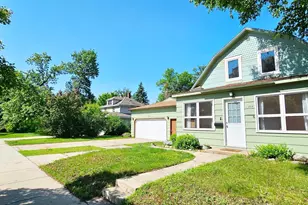 1308 Minnesota Ave, Detroit Lakes, MN 56501 - Photo 1