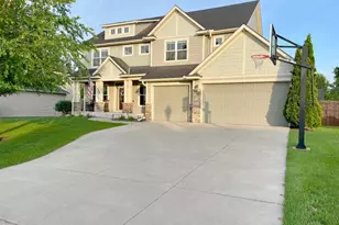 6922 105th Trail N, Brooklyn Park, MN 55445 - Photo 1