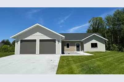 605 Lincoln Street SE, Warroad, MN 56763 - Photo 1