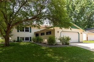 712 17th St SE, Rochester, MN 55904 - Photo 1