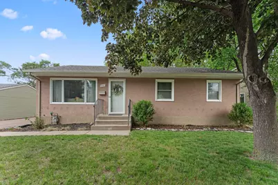 1043 Arundel Street, Saint Paul, MN 55117 - Photo 1