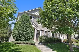 1068 Hillvale Ave N, Oakdale, MN 55128 - Photo 1