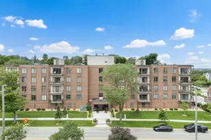 317 6th Ave SW, Rochester, MN 55902 - Photo 1