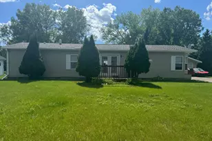 330 Maple Dr, Detroit Lakes, MN 56501 - Photo 1