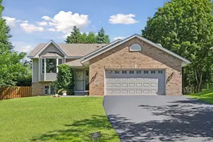 2212 Horizon Pl, Burnsville, MN 55337 - Photo 1