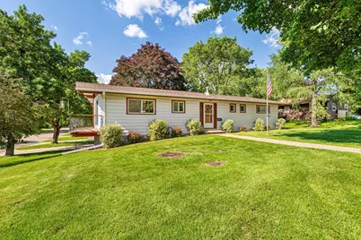 352 W Holly Street, Owatonna, MN 55060 - Photo 1