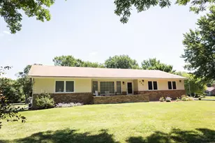 516 Pennsylvania Ave, Adrian, MN 56110 - Photo 1