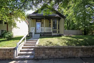 718 Watson Ave, Saint Paul, MN 55102 - Photo 1