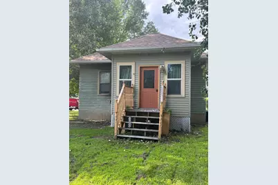 119 3rd Avenue E, Franklin, MN 55333 - Photo 1