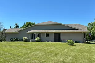 717 Overlook Ct, Saint Croix Falls, WI 54024 - Photo 1