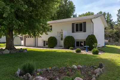 403 4th Street NE, Hayfield, MN 55940 - Photo 1