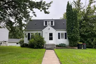 718 E Elm St, Redwood Falls, MN 56283 - Photo 1