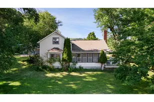 525 Green Coulee Rd, Onalaska, WI 54650 - Photo 1